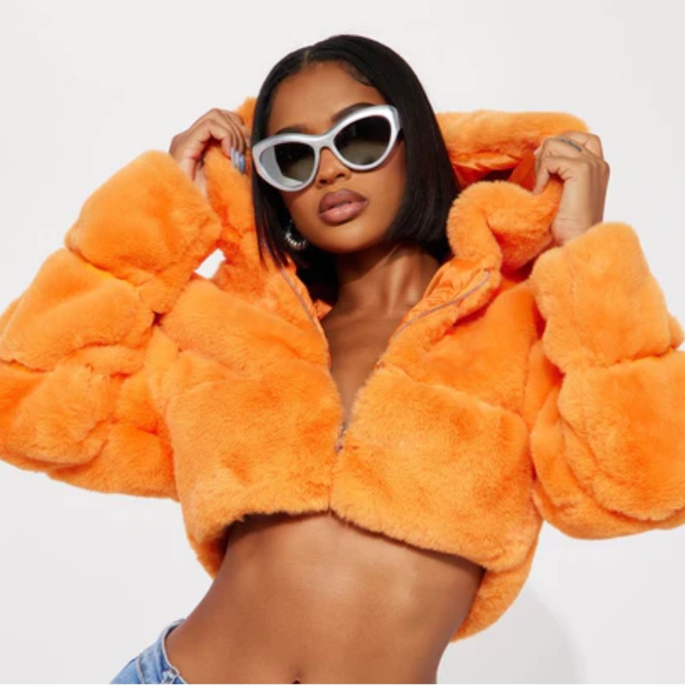 ❌SOLD❌Orange Hooded Faux Fur Jacket